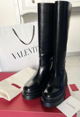 https://www.vipluxury.sk/Valentino boots