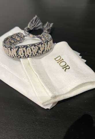 https://www.vipluxury.sk/Dior narámek