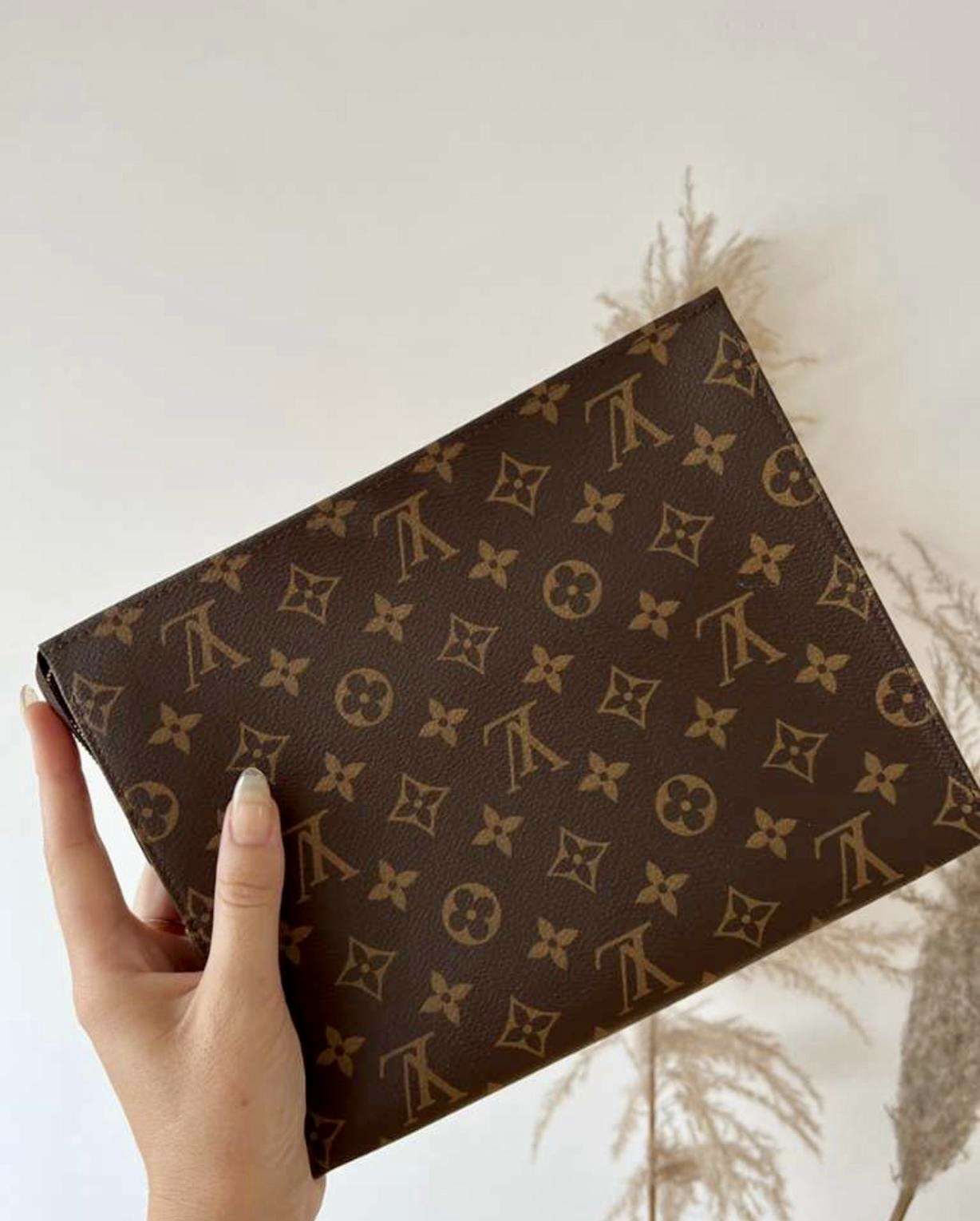 Louis Vuitton Toiletry Pouch 26