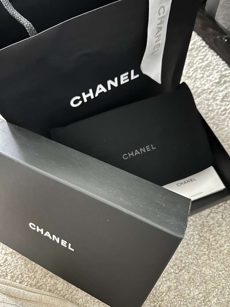Chanel woc