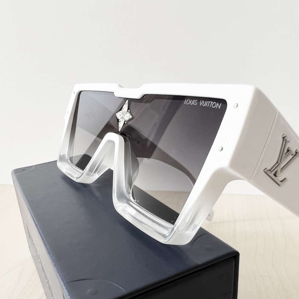 Louis Vuitton Cyclone biele slnečné okuliare v komplet balení
