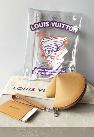Tapabocas online louis vuitton
