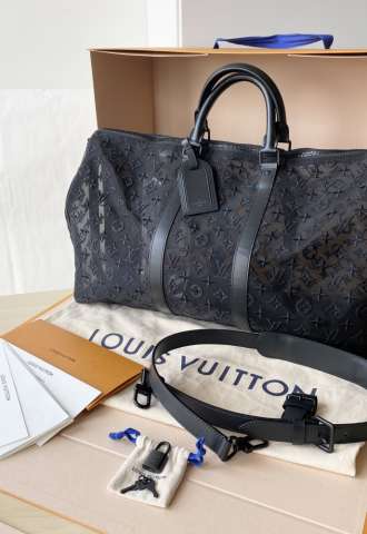 https://www.vipluxury.sk/Louis Vuitton Keepall čierna priehľadná taška v komplet balení