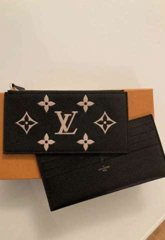 https://www.vipluxury.sk/Louis Vuitton clutch a cardhlder