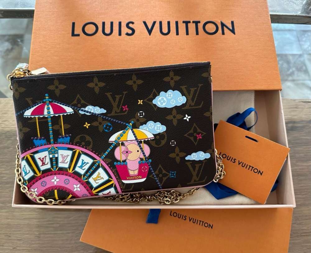 Louis Vuitton Double zip Pochette