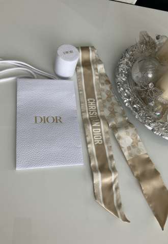 https://www.vipluxury.sk/Dior bandana