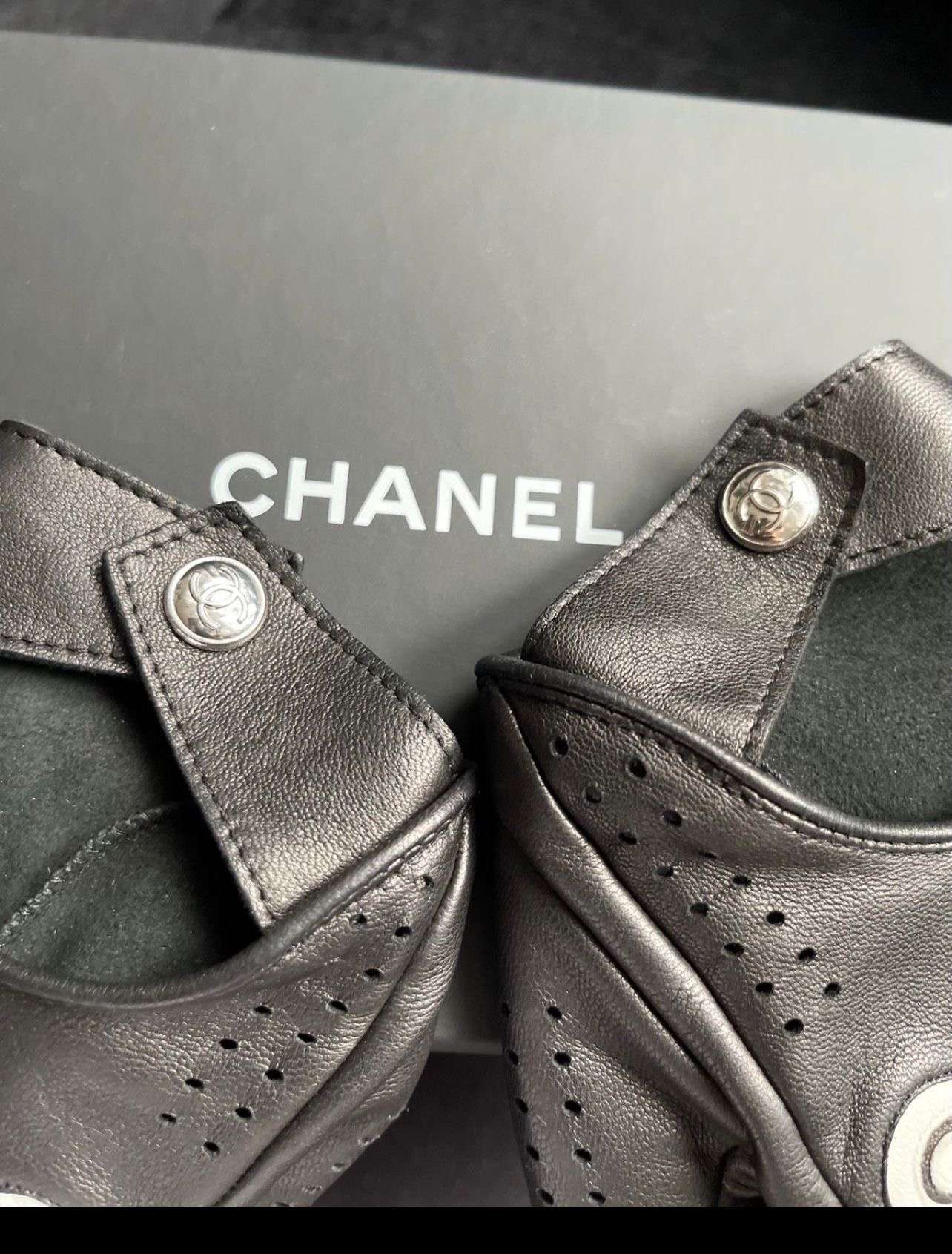 Chanel rukavice