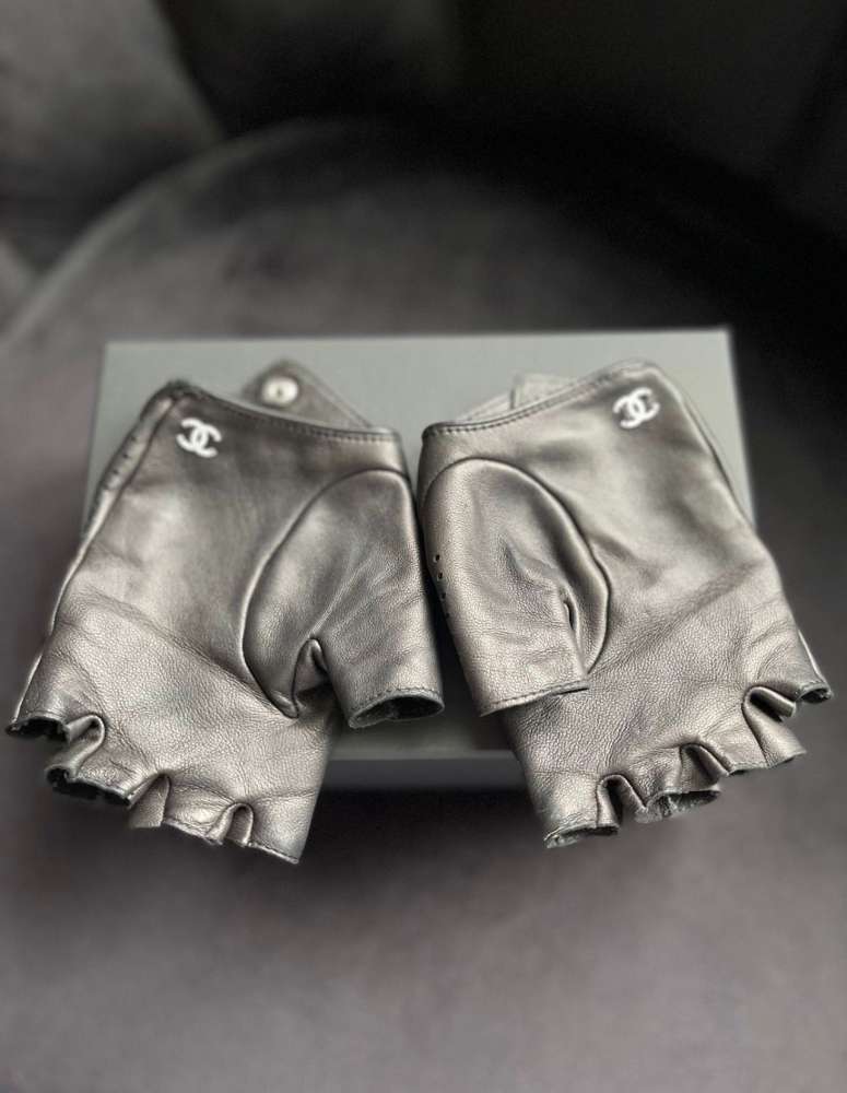 Chanel rukavice
