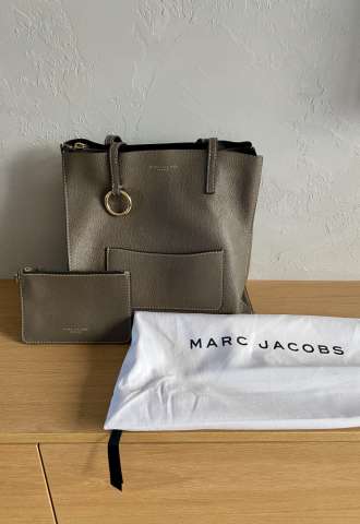 https://www.vipluxury.sk/Marc Jacobs shopper kabelka