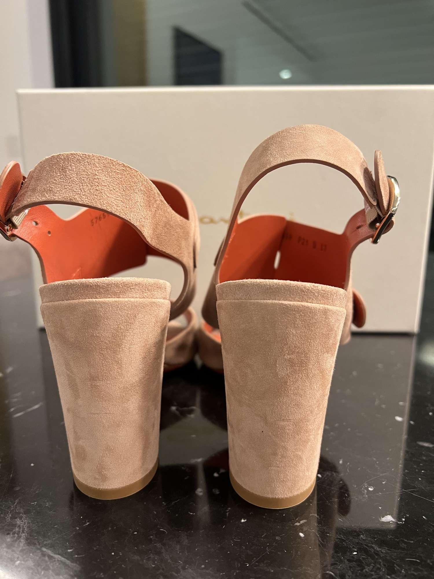 Santoni sandalky