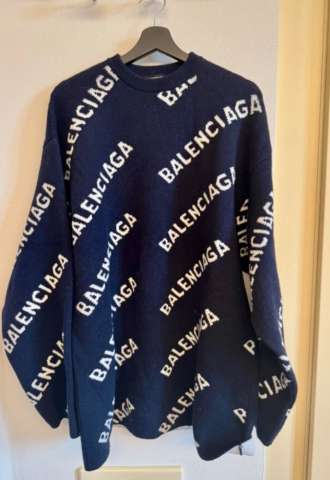 https://www.vipluxury.sk/Balenciaga pulover