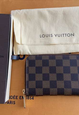 https://www.vipluxury.sk/Louis Vuitton zippy compact
