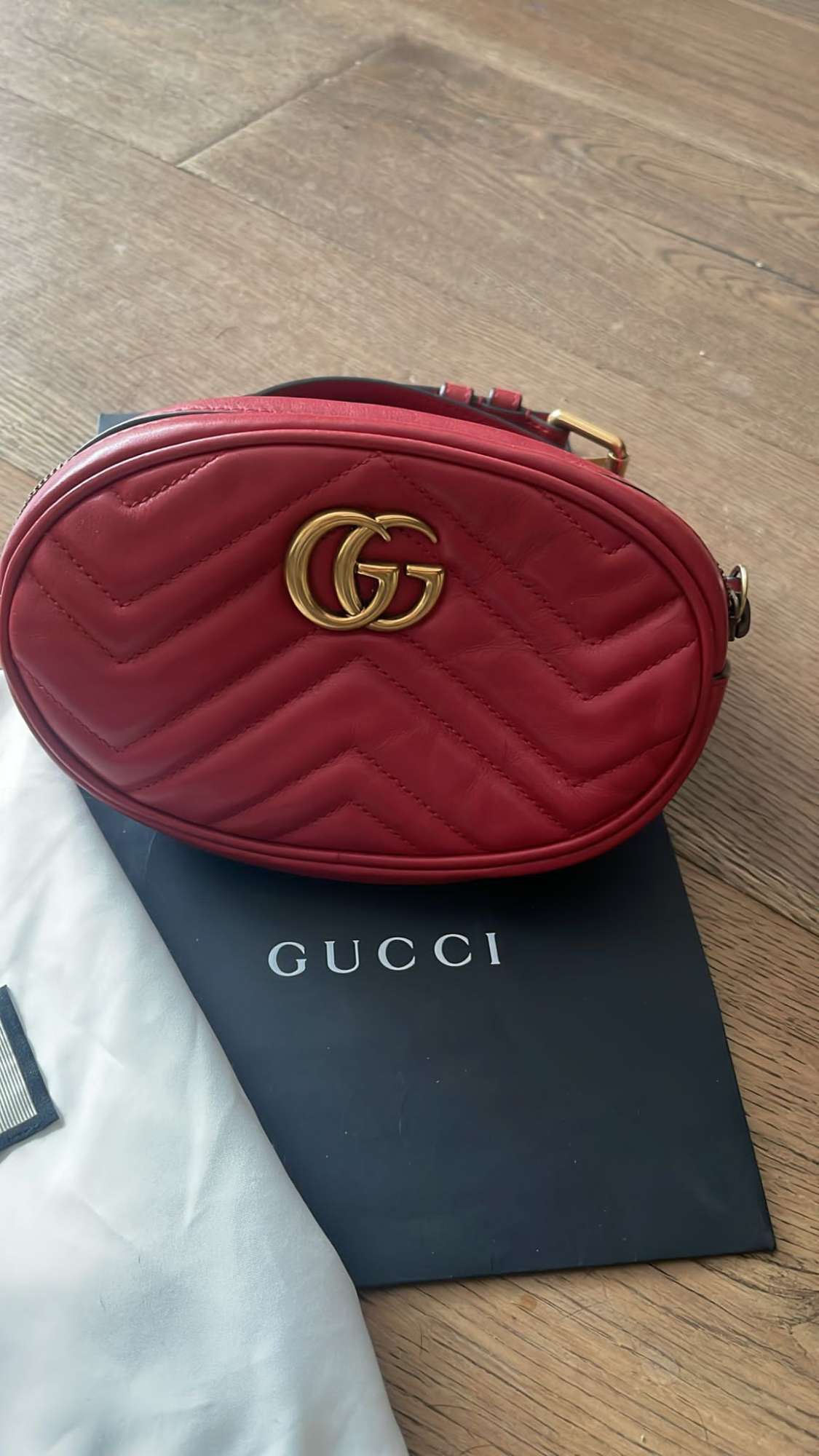 Gucci Quilted Leather Marmont Waist Belt size 85 Bag 18x12x4