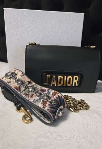 https://www.vipluxury.sk/Dior medium calf