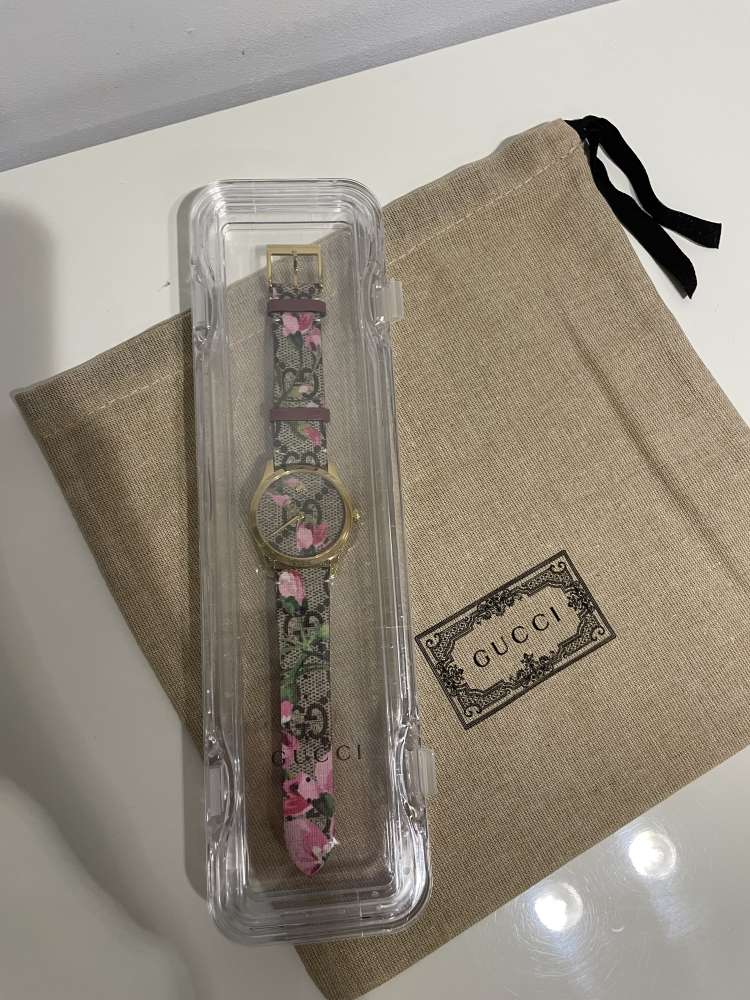 Gucci bloom hodinky