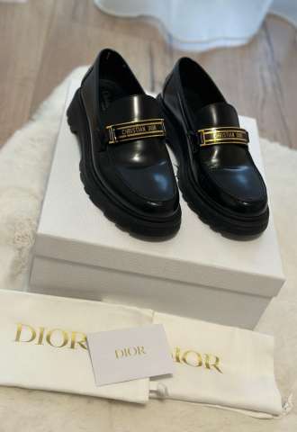https://www.vipluxury.sk/Dior loafers