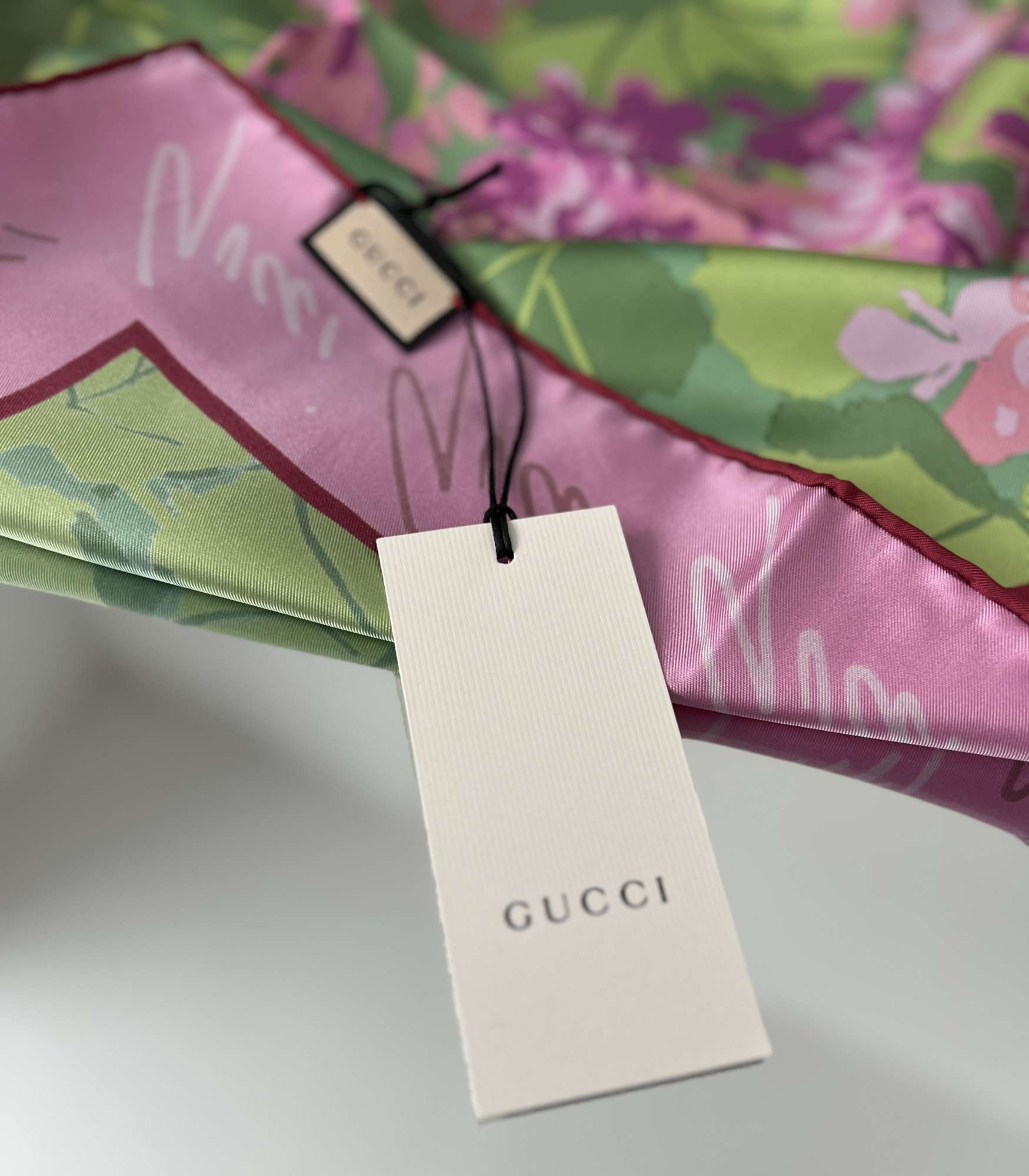 Gucci hodvabna satka