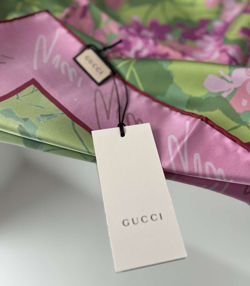 Gucci hodvabna satka