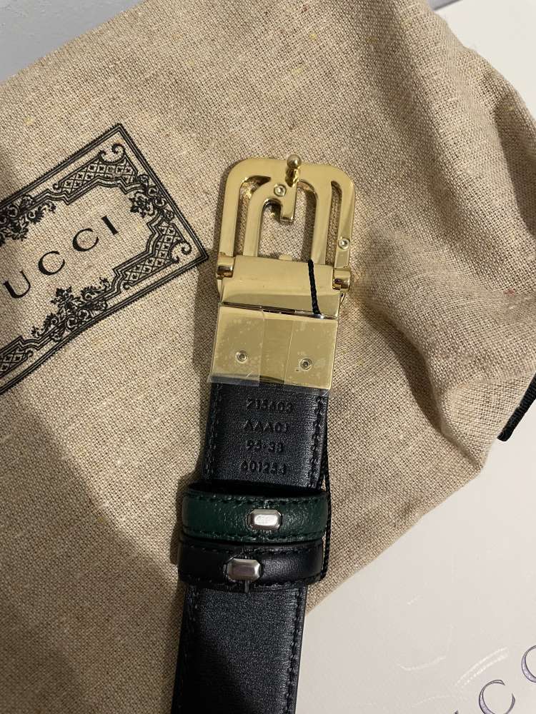 Gucci obojstranný opasok