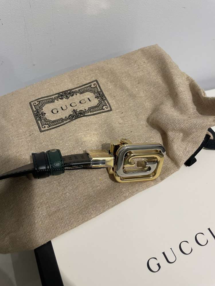 Gucci obojstranný opasok