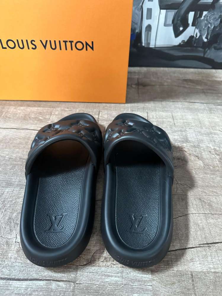 Louis Vuitton šľapky