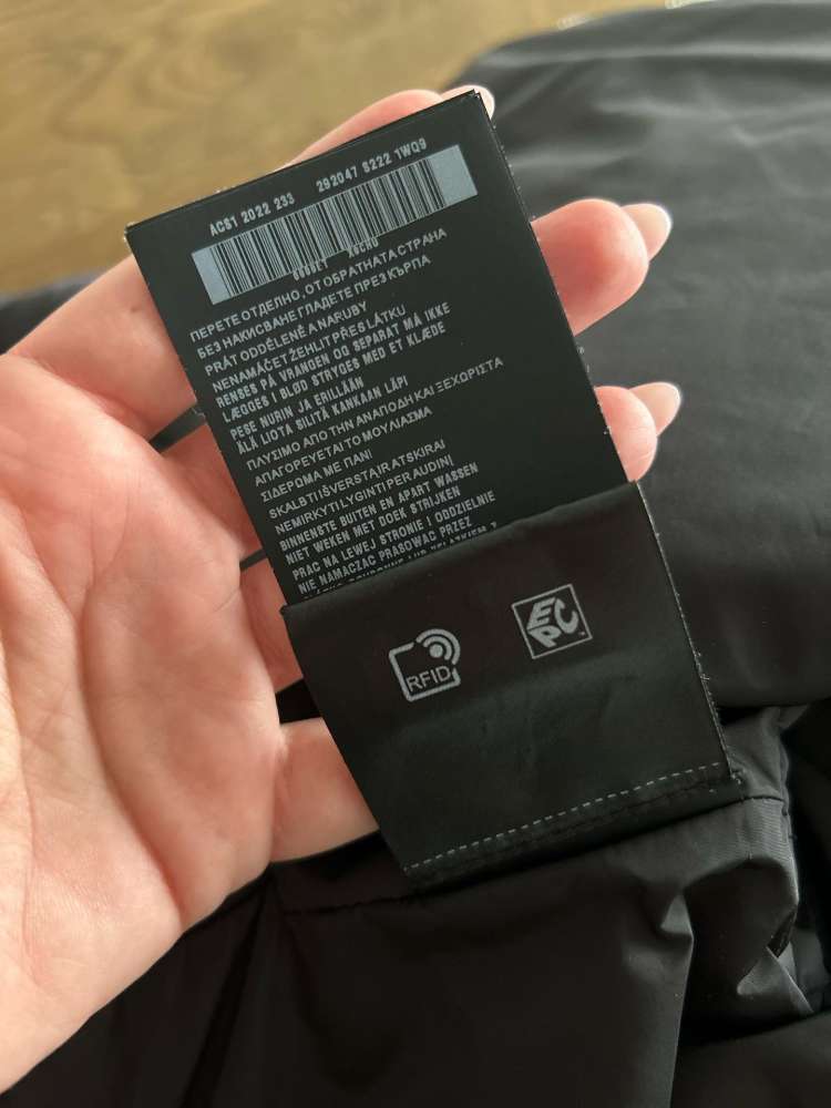 Nylonová bunda Prada