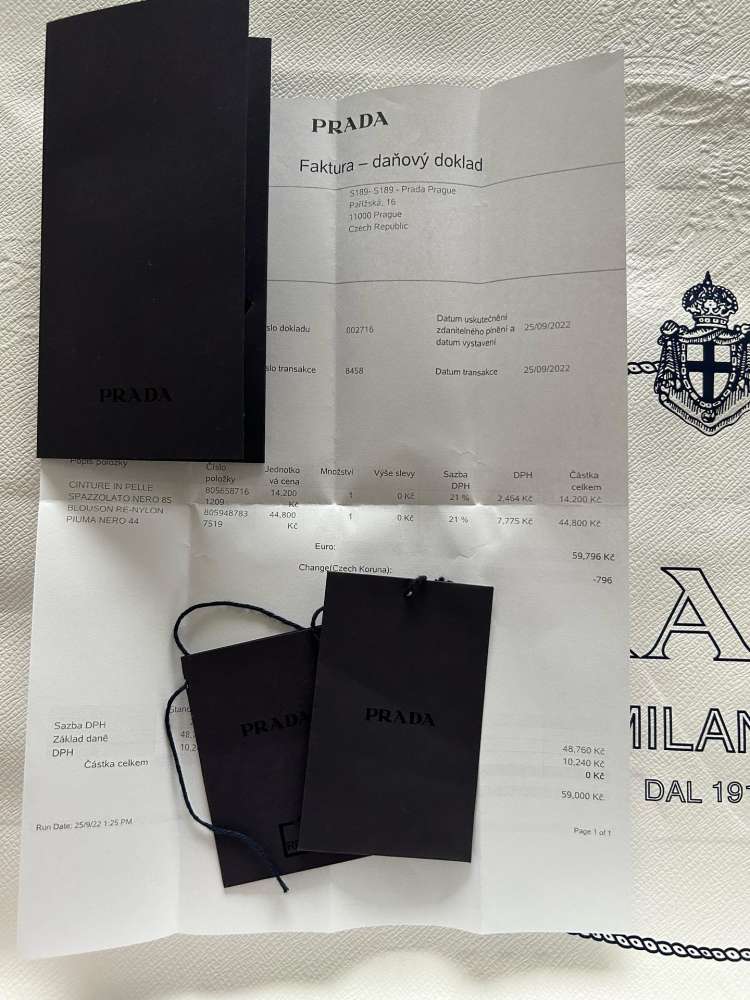 Nylonová bunda Prada