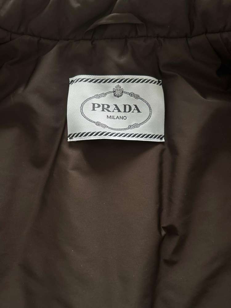 Nylonová bunda Prada