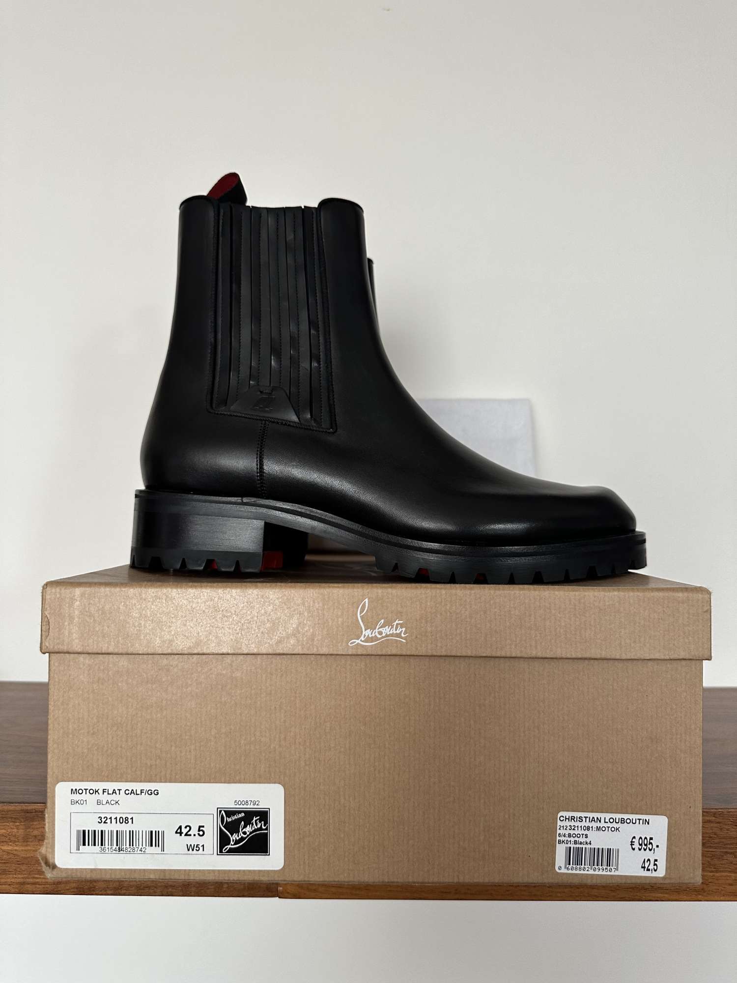 Christian Louboutin čižmy