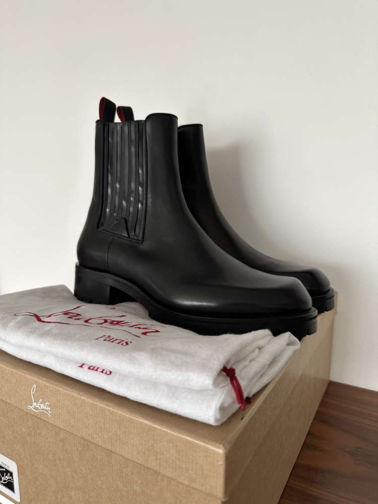 Christian Louboutin čižmy