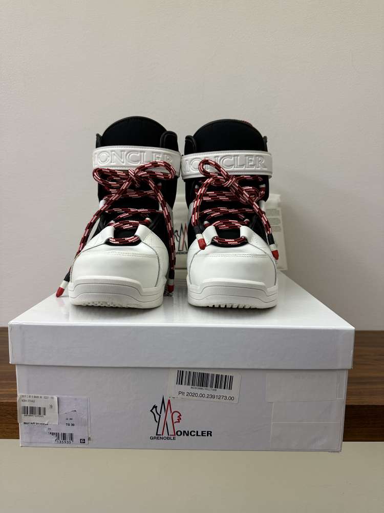 Moncler topánky / snehule