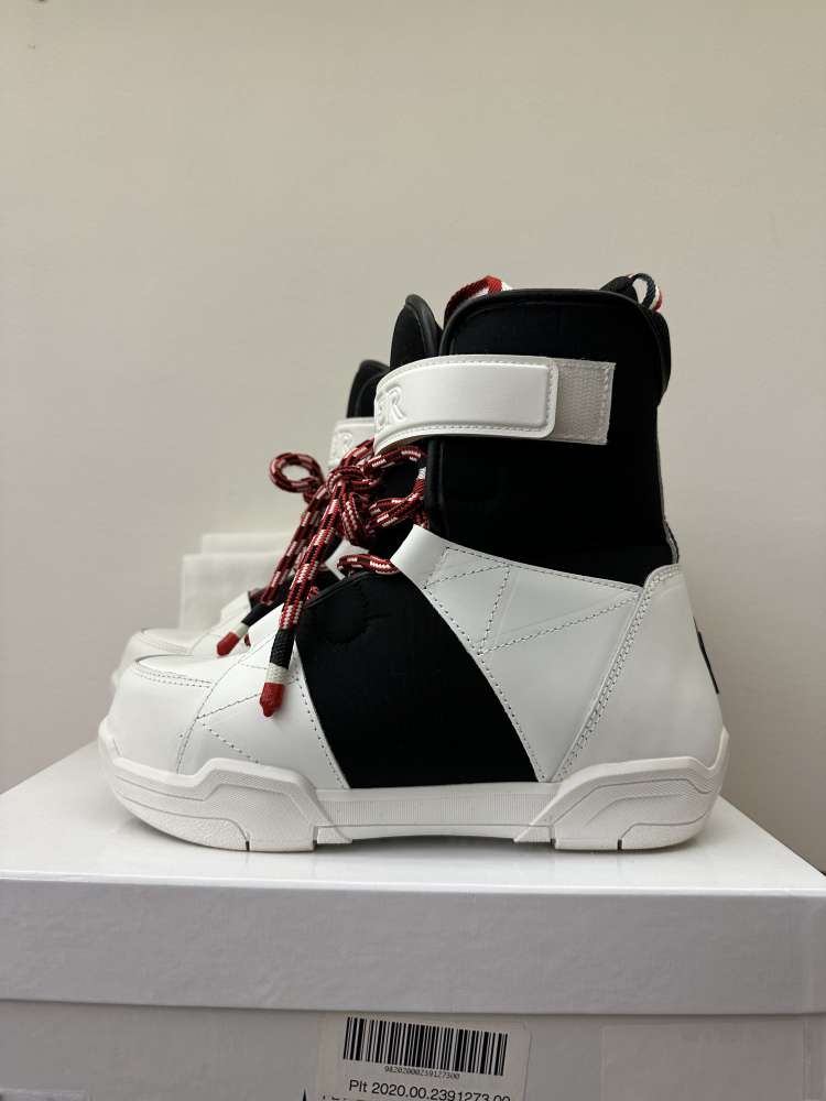Moncler topánky / snehule