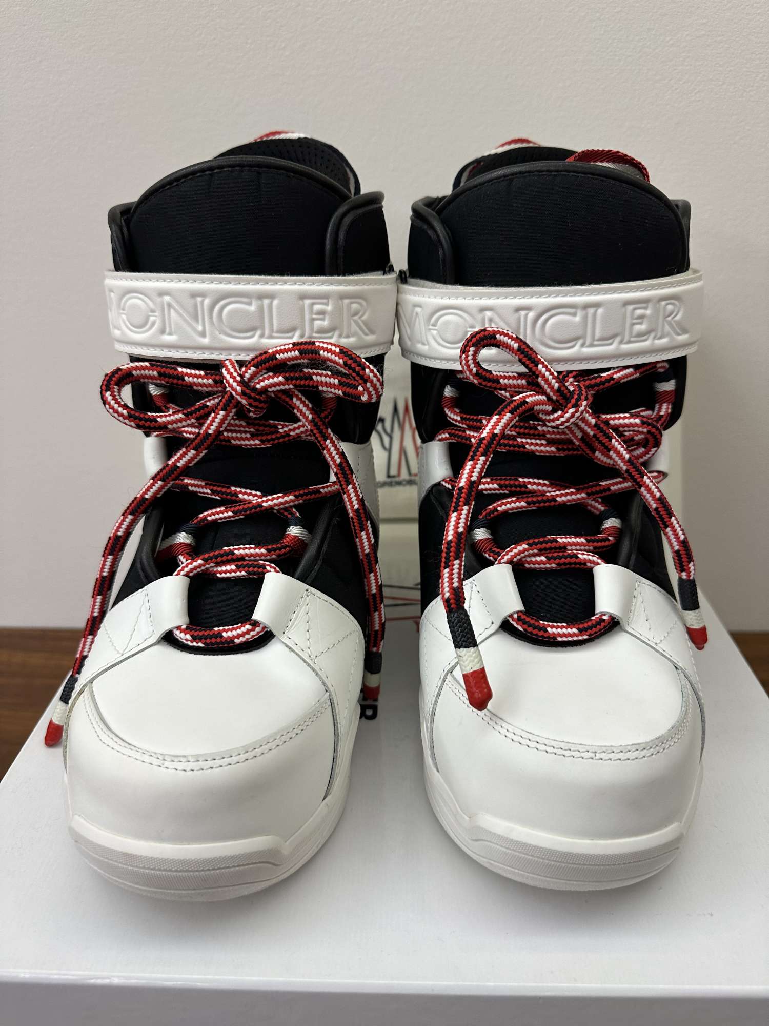 Moncler topánky / snehule