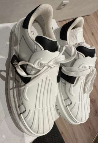 https://www.vipluxury.sk/Dior ID sneakers