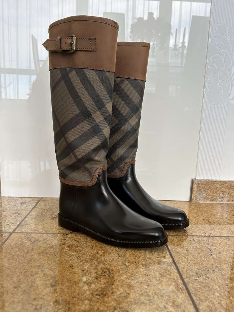 Burberry čizmy