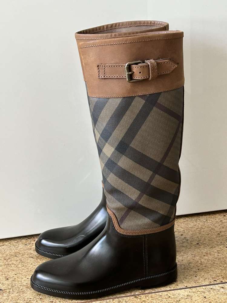 Burberry čizmy