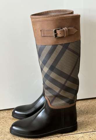 https://www.vipluxury.sk/Burberry čizmy