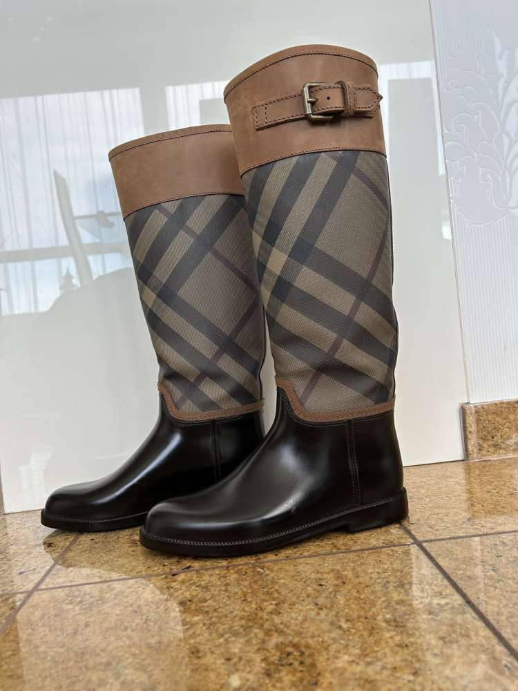 Burberry čizmy