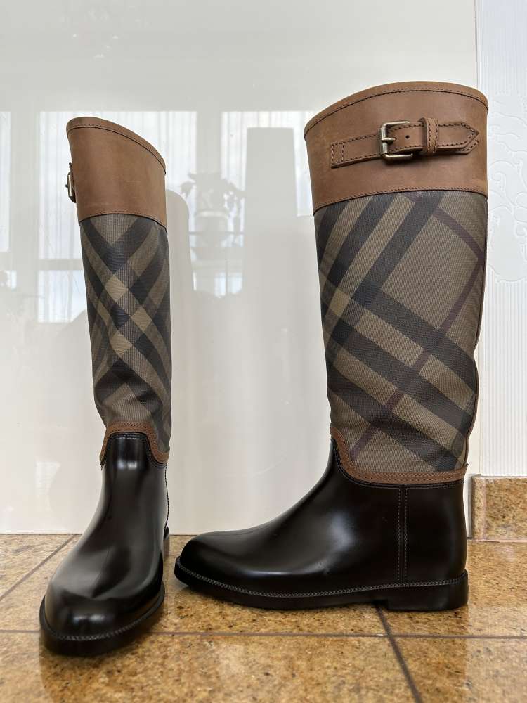 Burberry čizmy