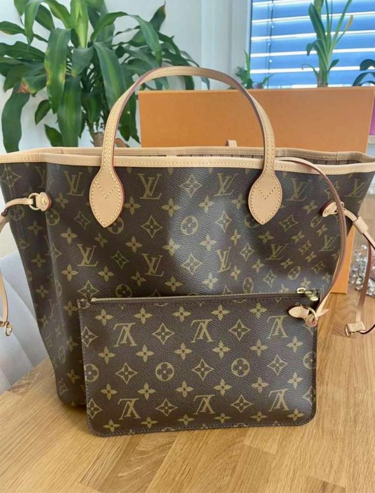 Louis Vuitton Neverfull MM