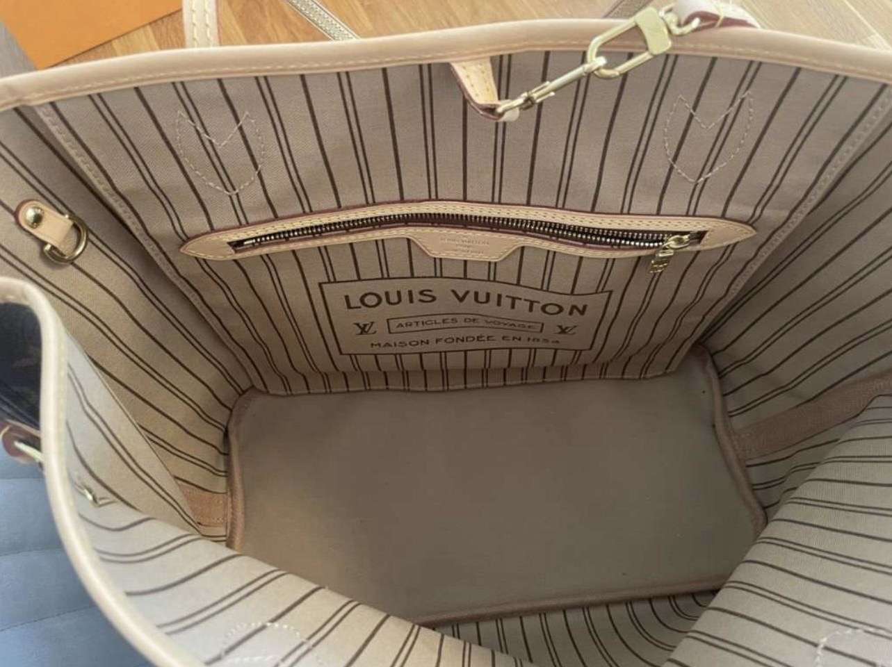 Louis Vuitton Neverfull MM