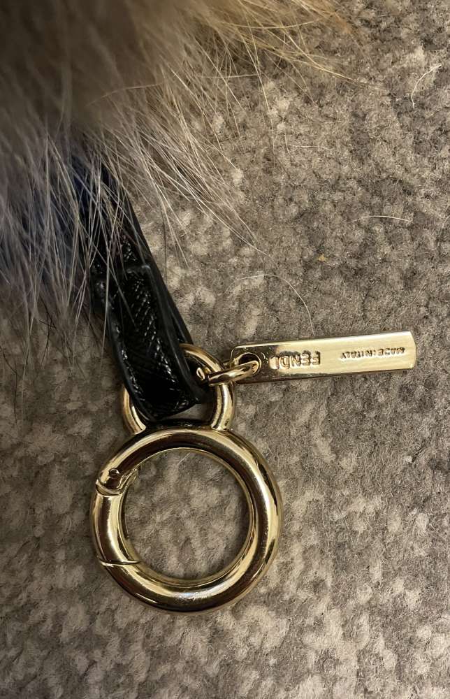 Fendi privesok na kabelku