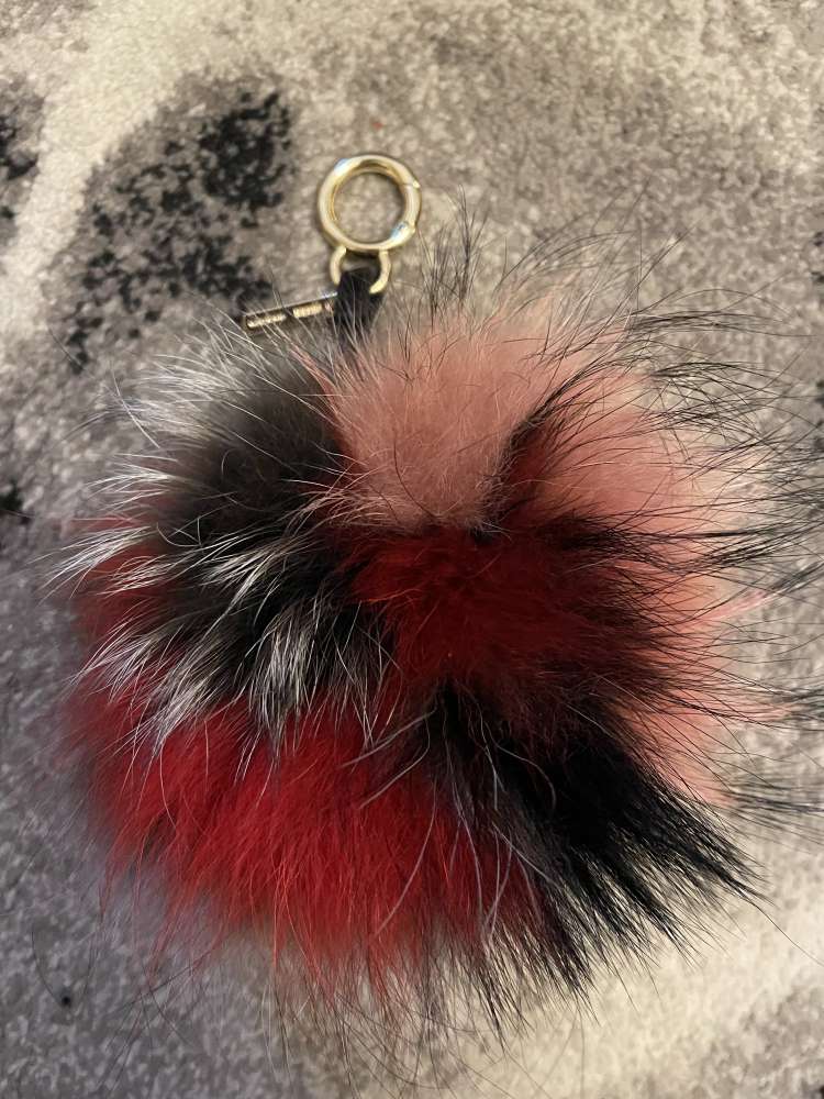 Fendi privesok na kabelku