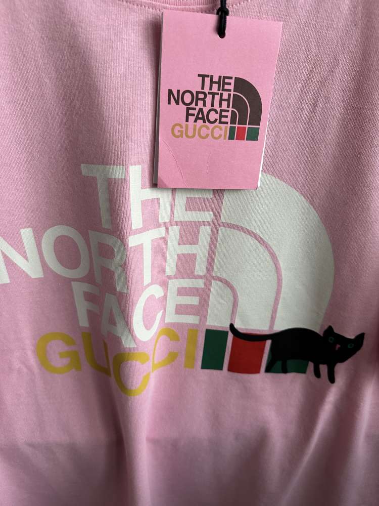 Gucci limitka North Face tričko