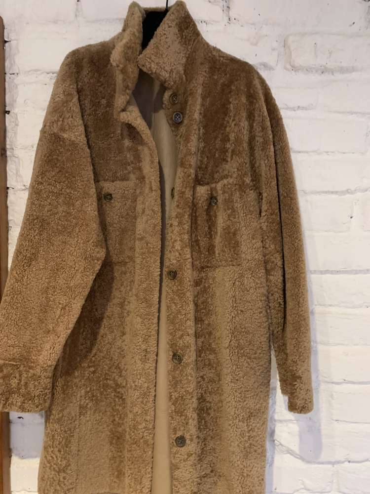 Shearling double coat , Ivana Mentlova