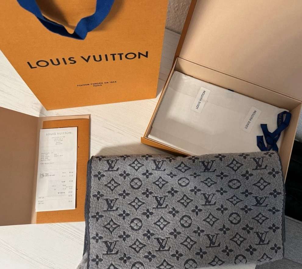 Louis Vuitton šal