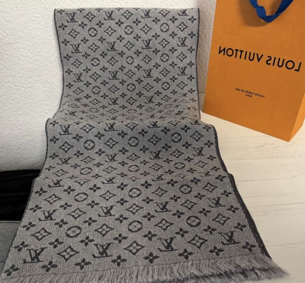 Louis Vuitton šal