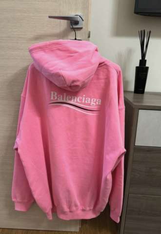 https://www.vipluxury.sk/Balenciaga mikina
