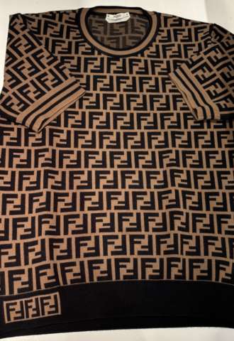 https://www.vipluxury.sk/Fendi sveter