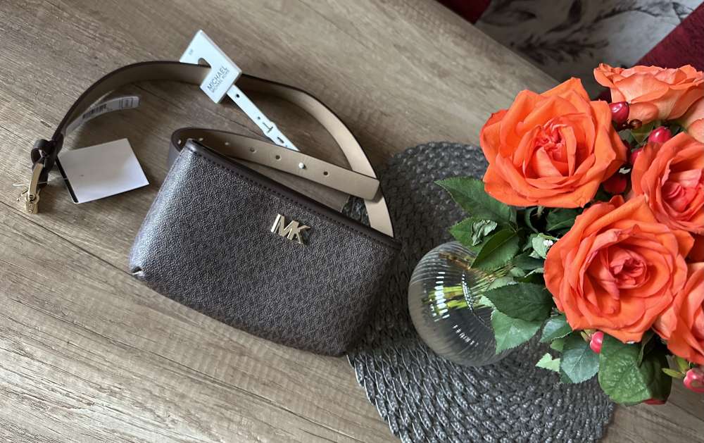 Michael Kors ledvinka